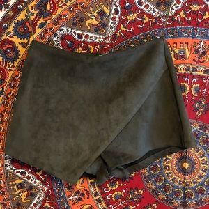 LF envelope skort